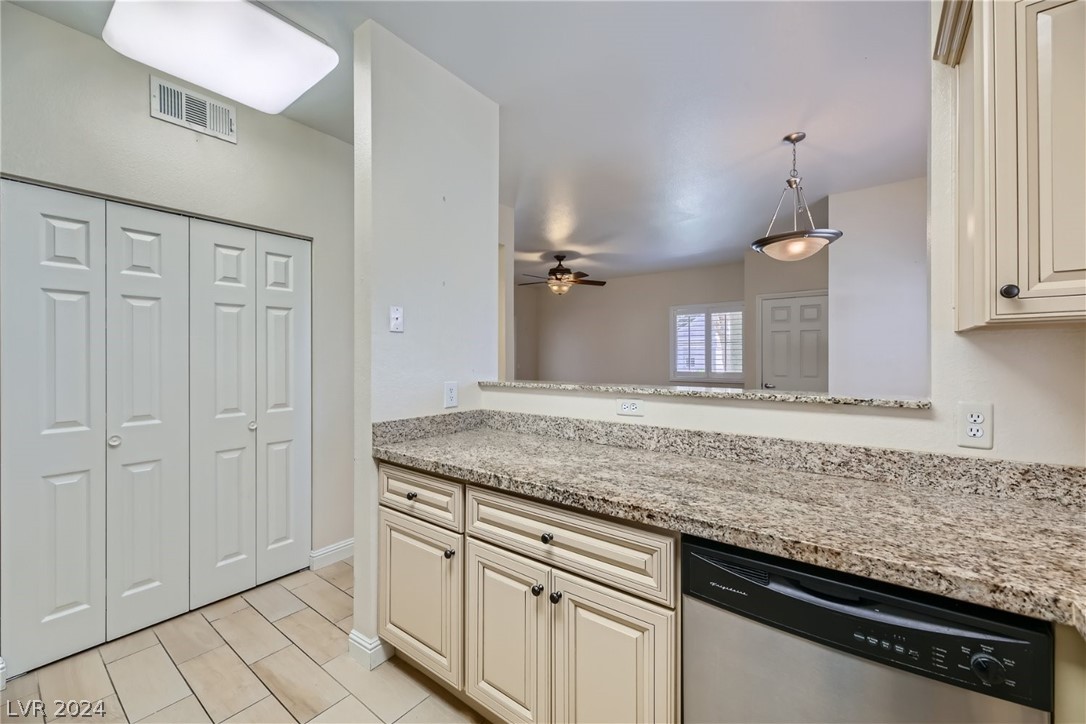 5250 South Rainbow Boulevard 1039