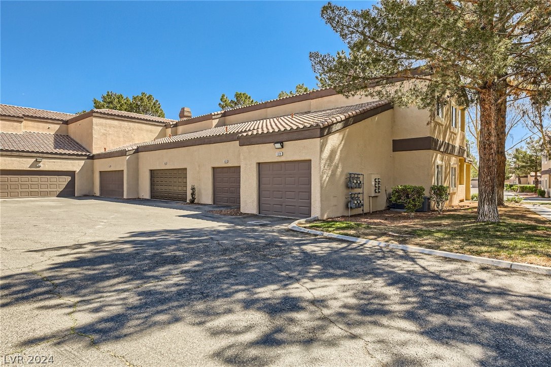 5250 South Rainbow Boulevard 1039