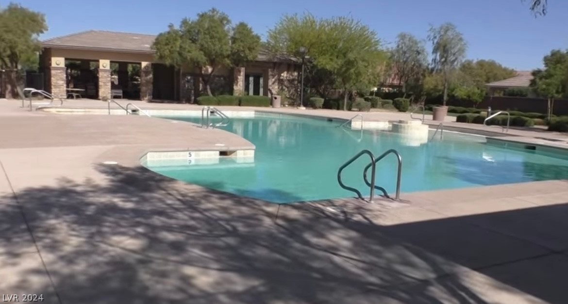 9138 Horizon Mist Avenue