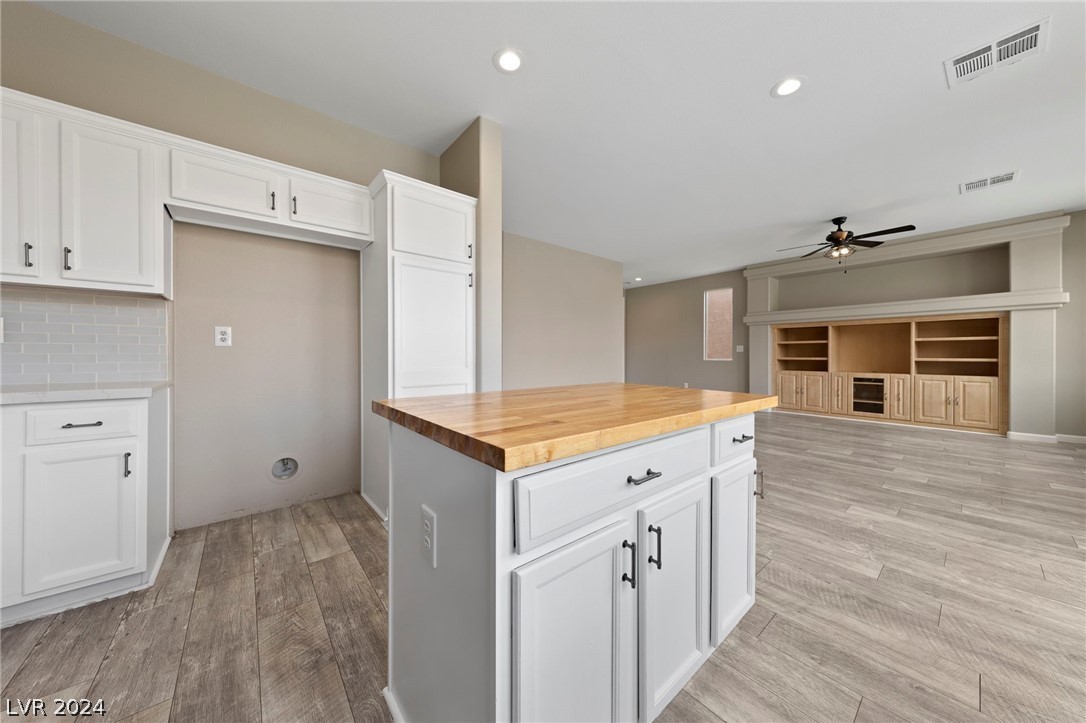 9138 Horizon Mist Avenue