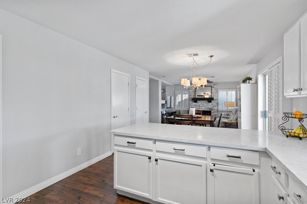 646 Emerald City Avenue