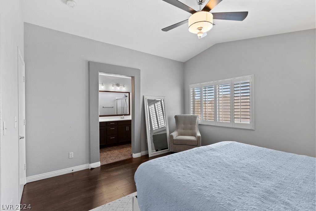 646 Emerald City Avenue