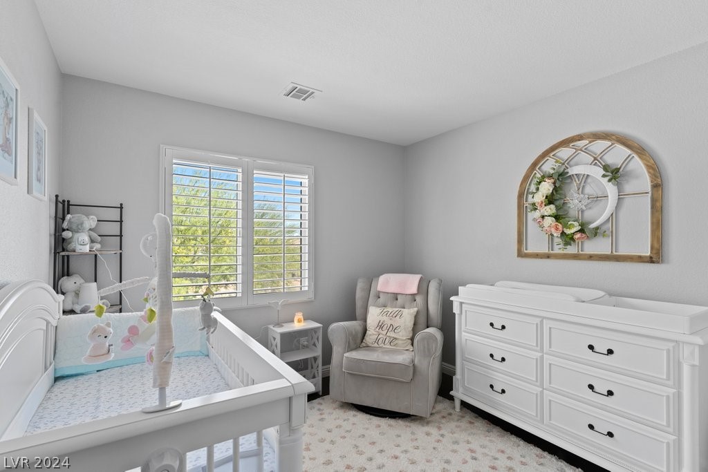 646 Emerald City Avenue