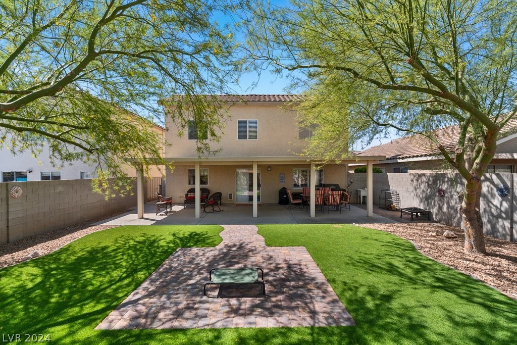 646 Emerald City Avenue