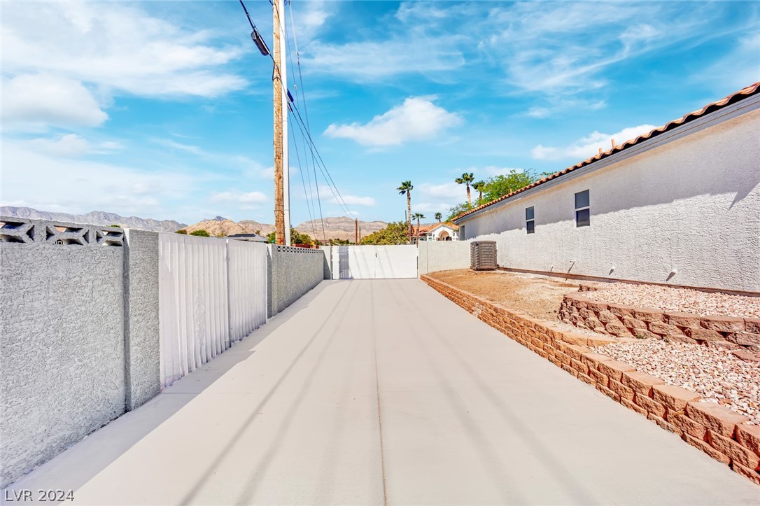 10060 West Tropical Parkway