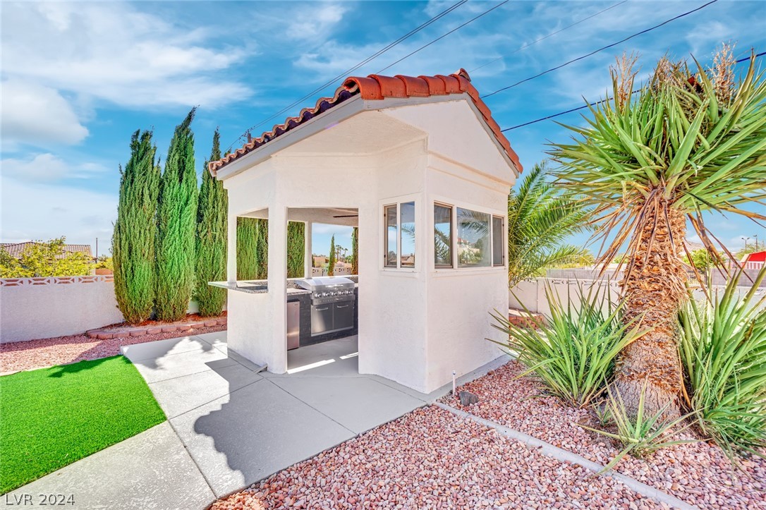 10060 West Tropical Parkway