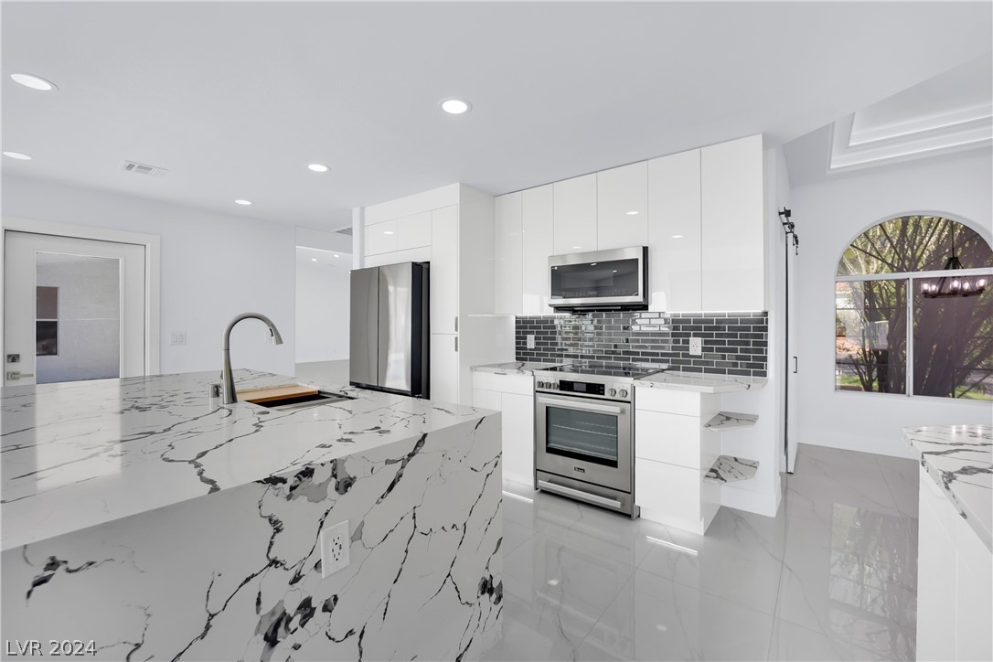 10060 West Tropical Parkway