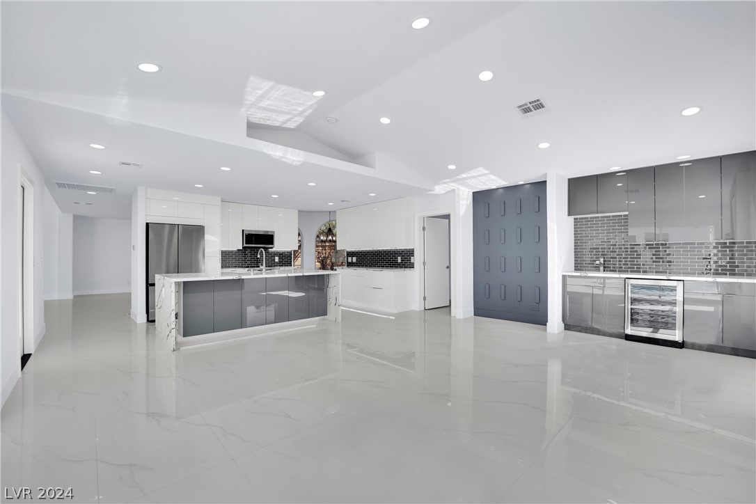 10060 West Tropical Parkway