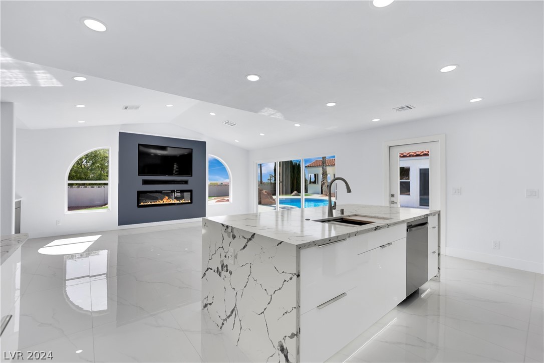 10060 West Tropical Parkway