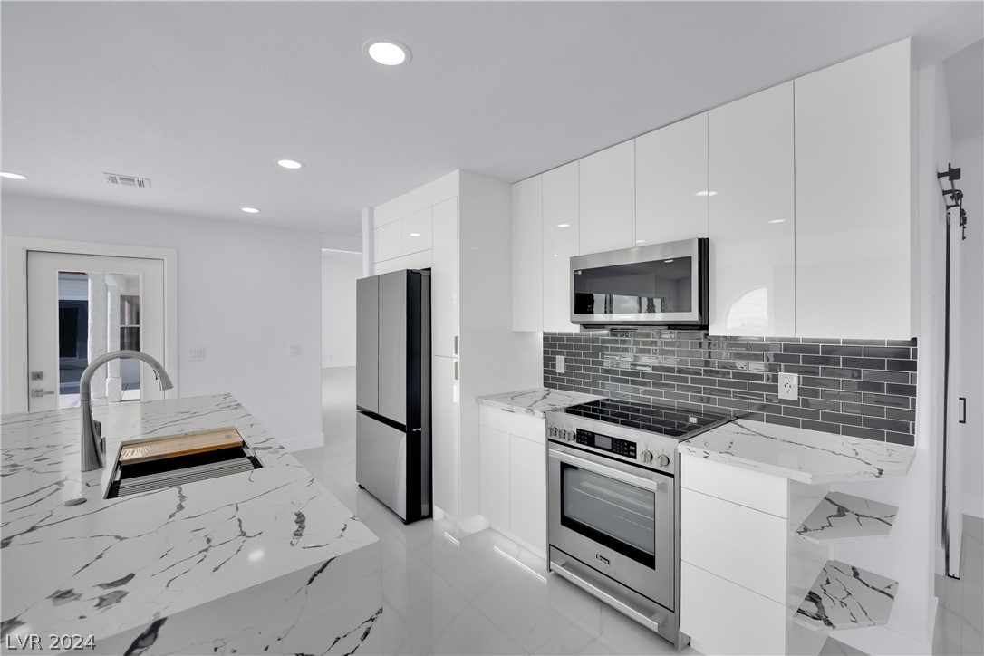 10060 West Tropical Parkway