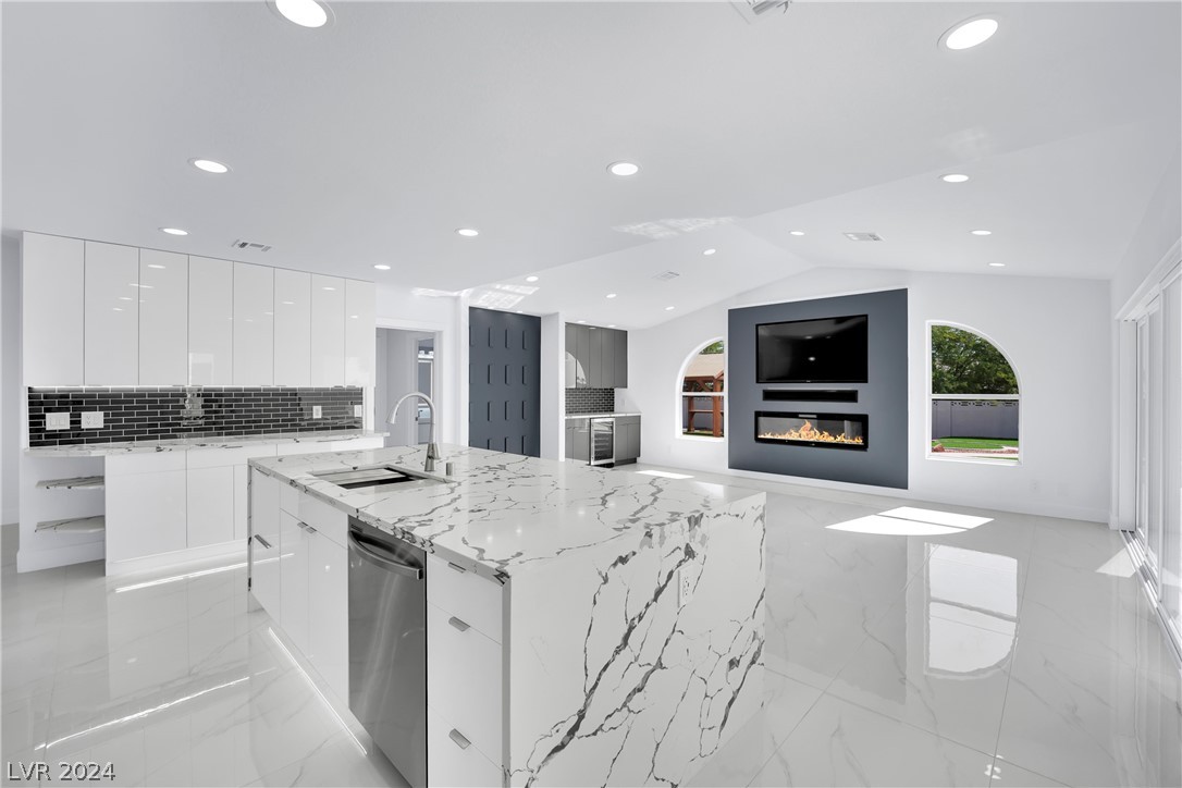 10060 West Tropical Parkway