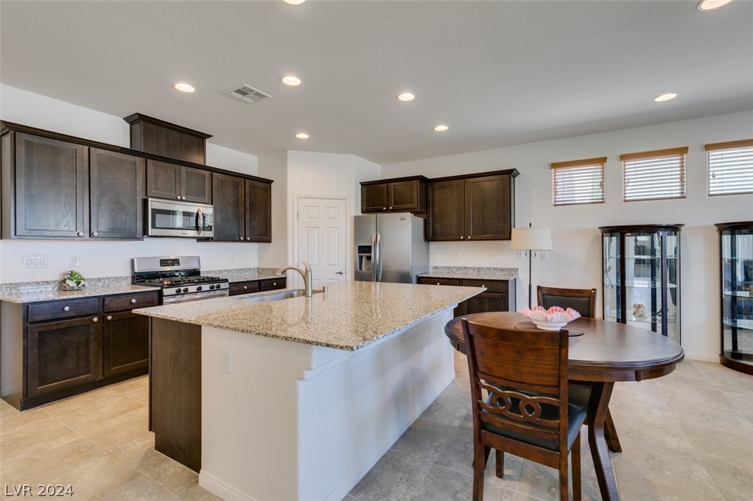 26 Kaku Ridge Way