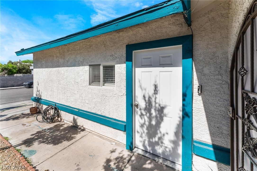 6616 Rhinelander Drive