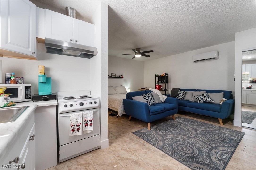 6616 Rhinelander Drive