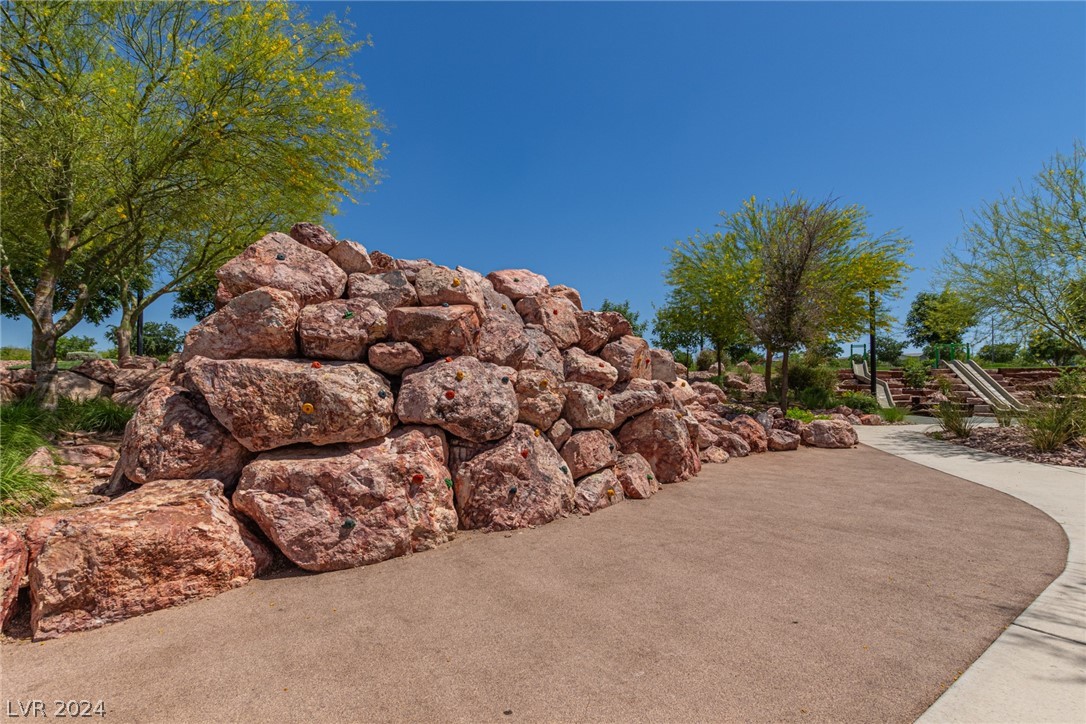691 Omaggio Place