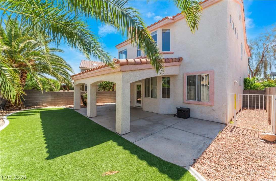 2245 Island Green Drive