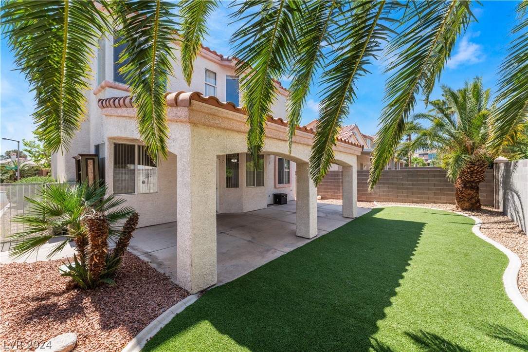 2245 Island Green Drive