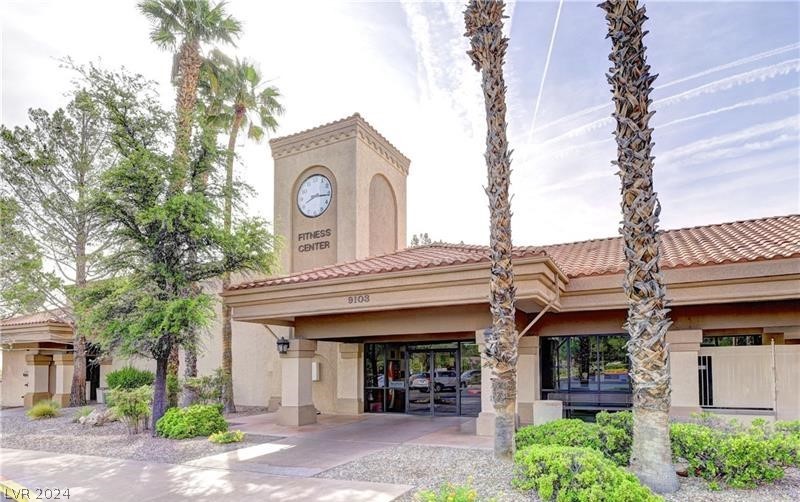 2600 Golfside Drive