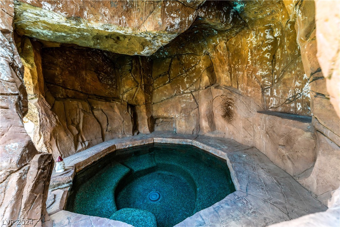 2921 Broken Willow Circle