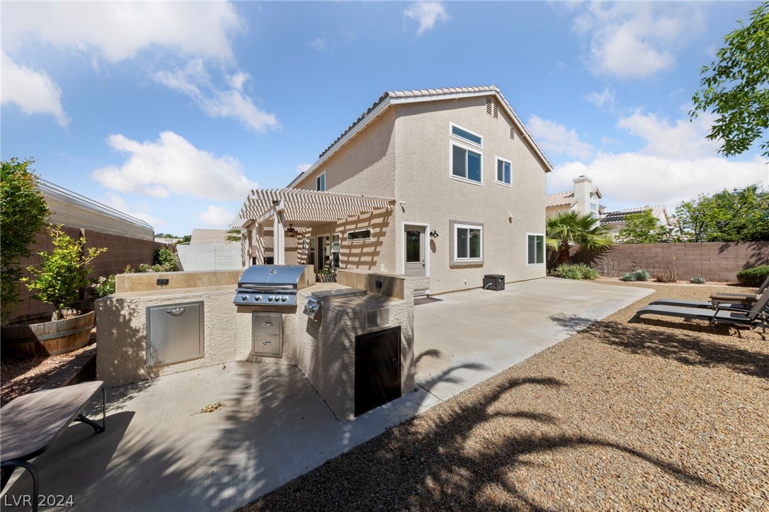 1896 Longmeadow Street