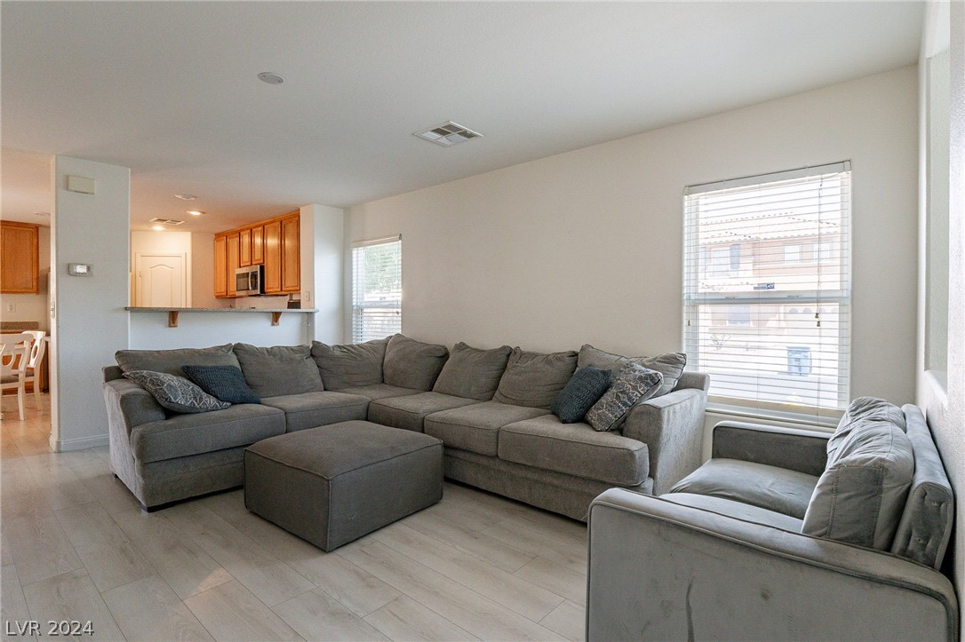 4756 Pearl Bay Court