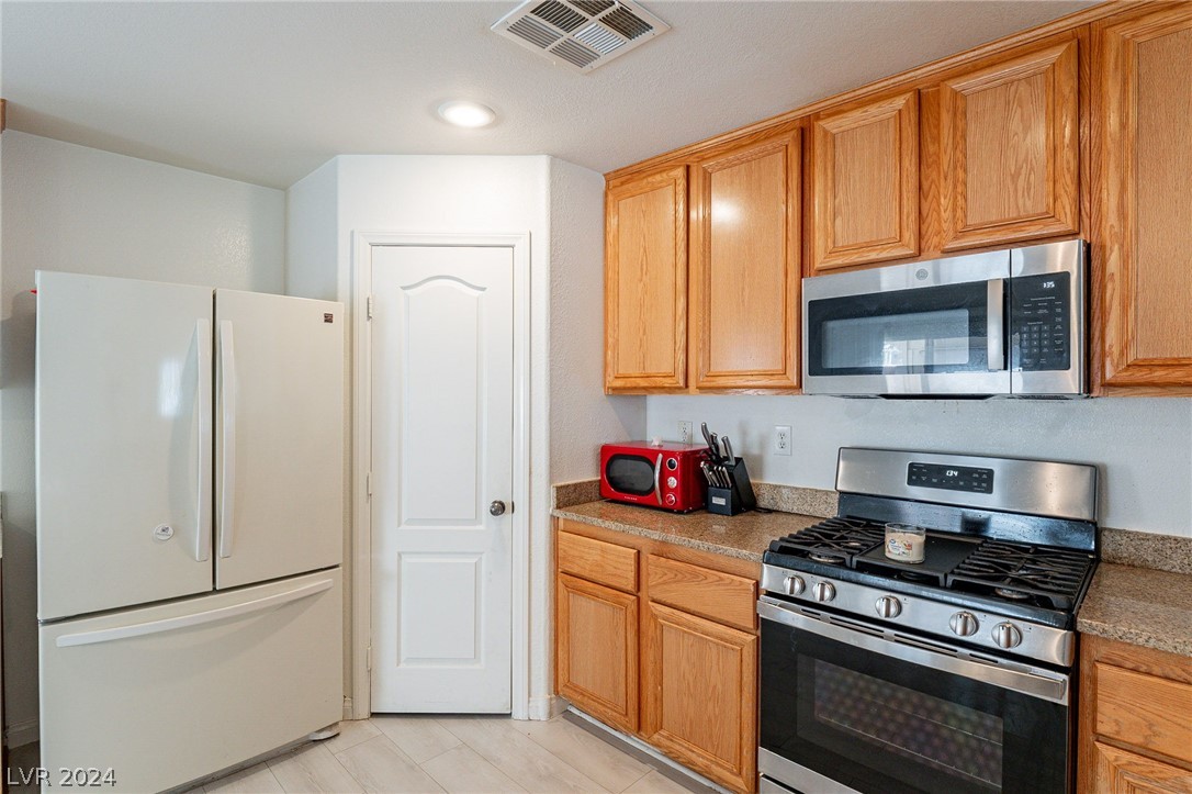 4756 Pearl Bay Court