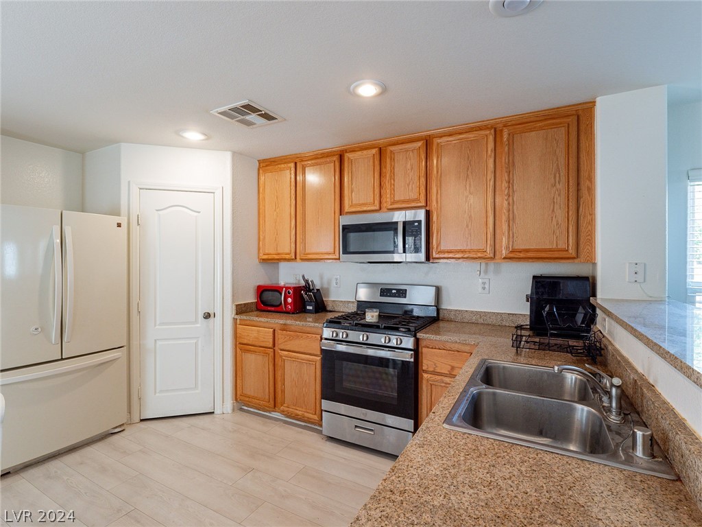 4756 Pearl Bay Court