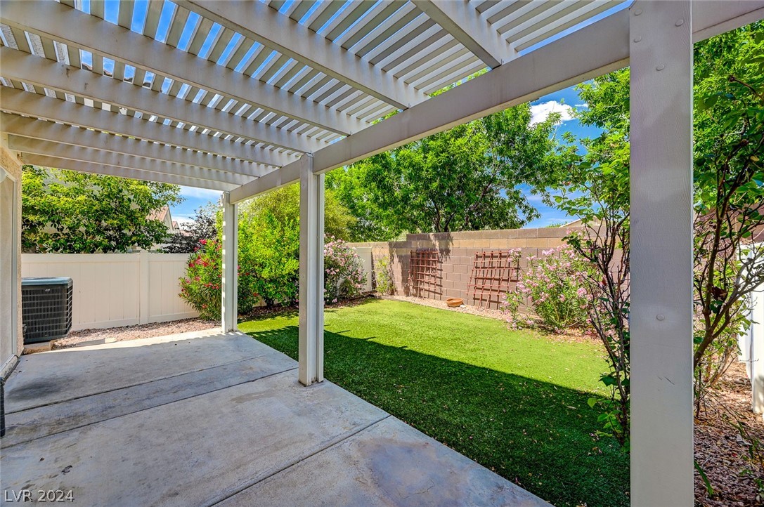 2592 Alias Smith Drive