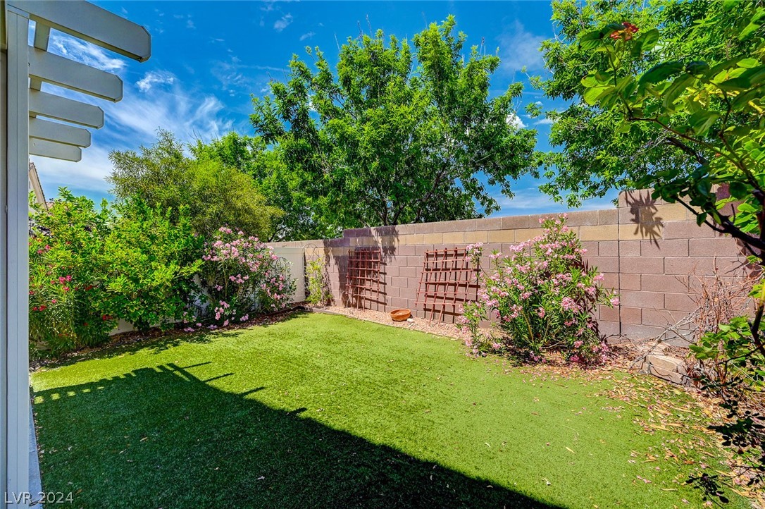 2592 Alias Smith Drive