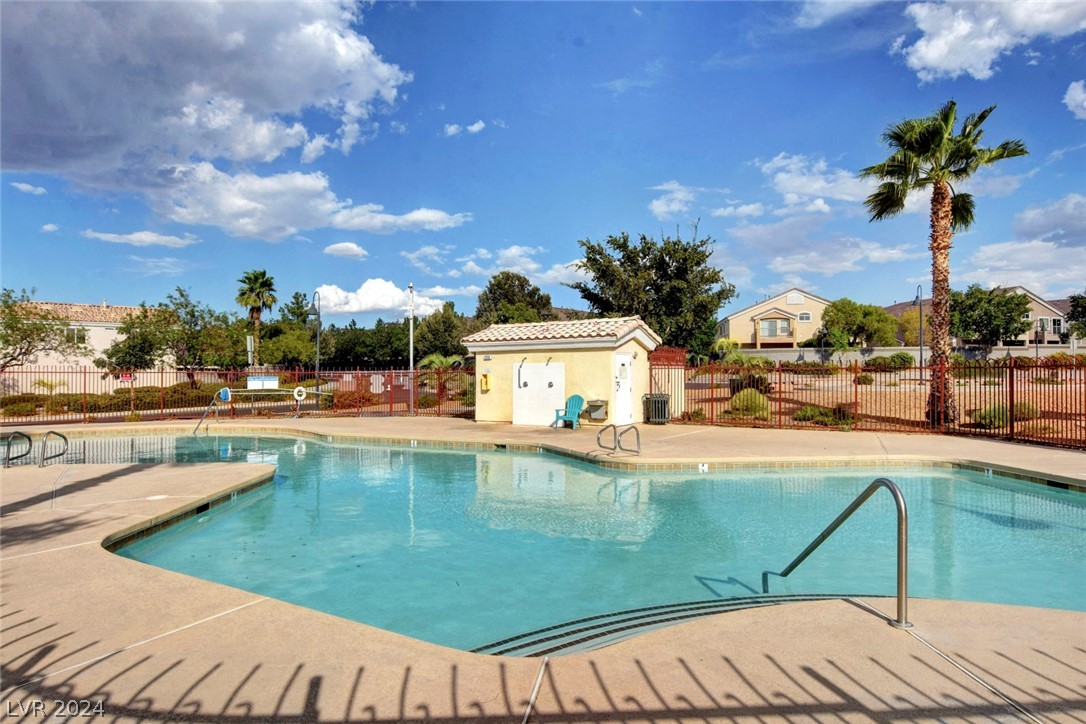 2592 Alias Smith Drive