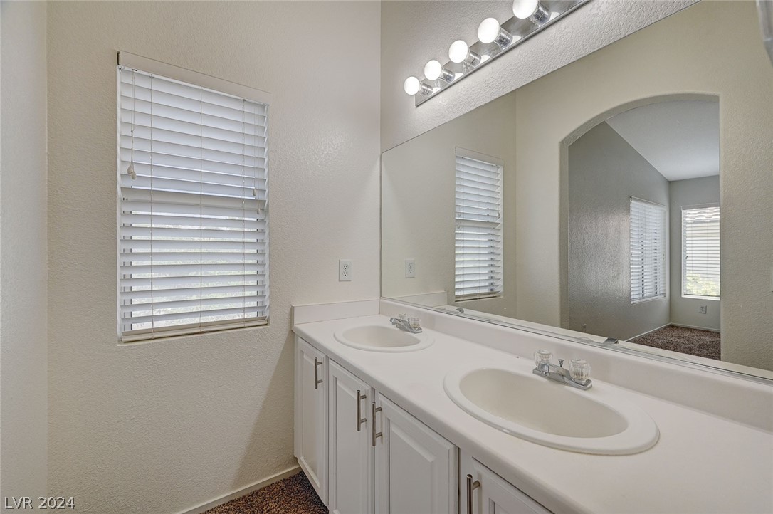 2592 Alias Smith Drive
