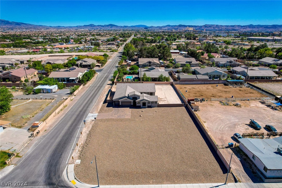 8141 Rancho Destino Road