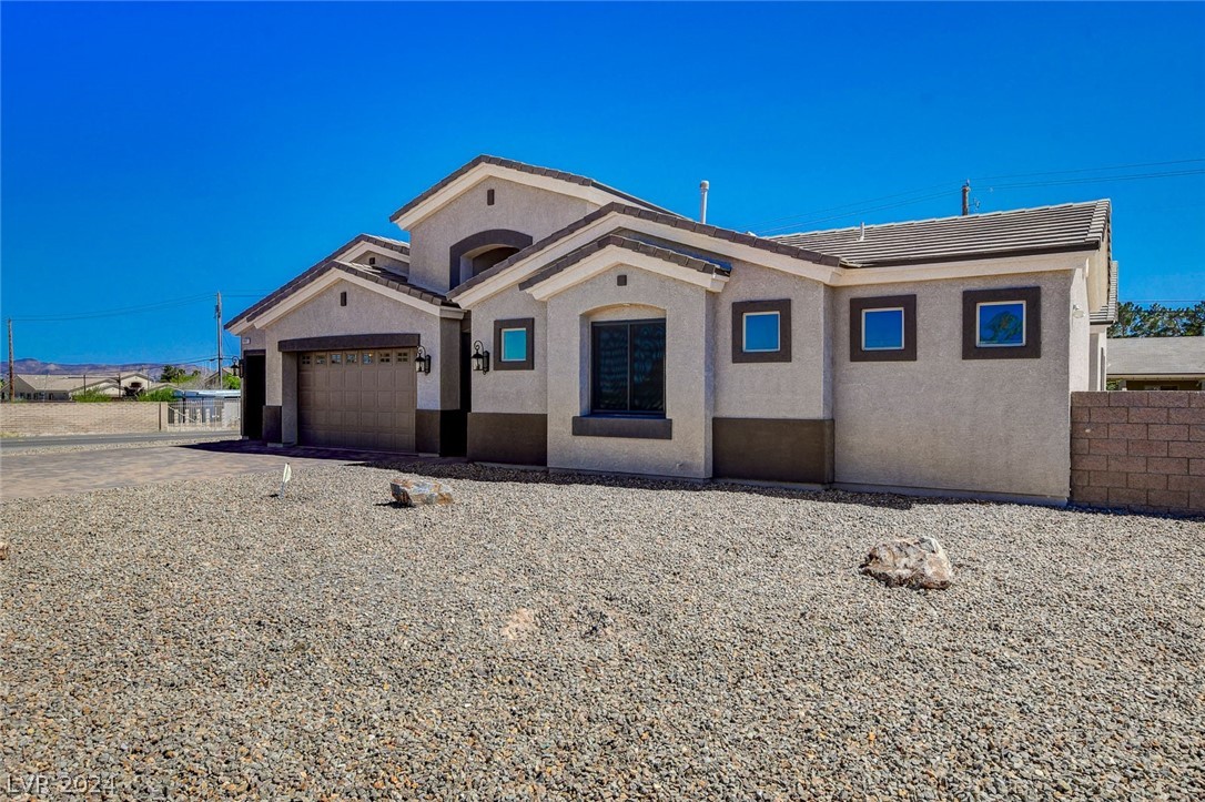8141 Rancho Destino Road