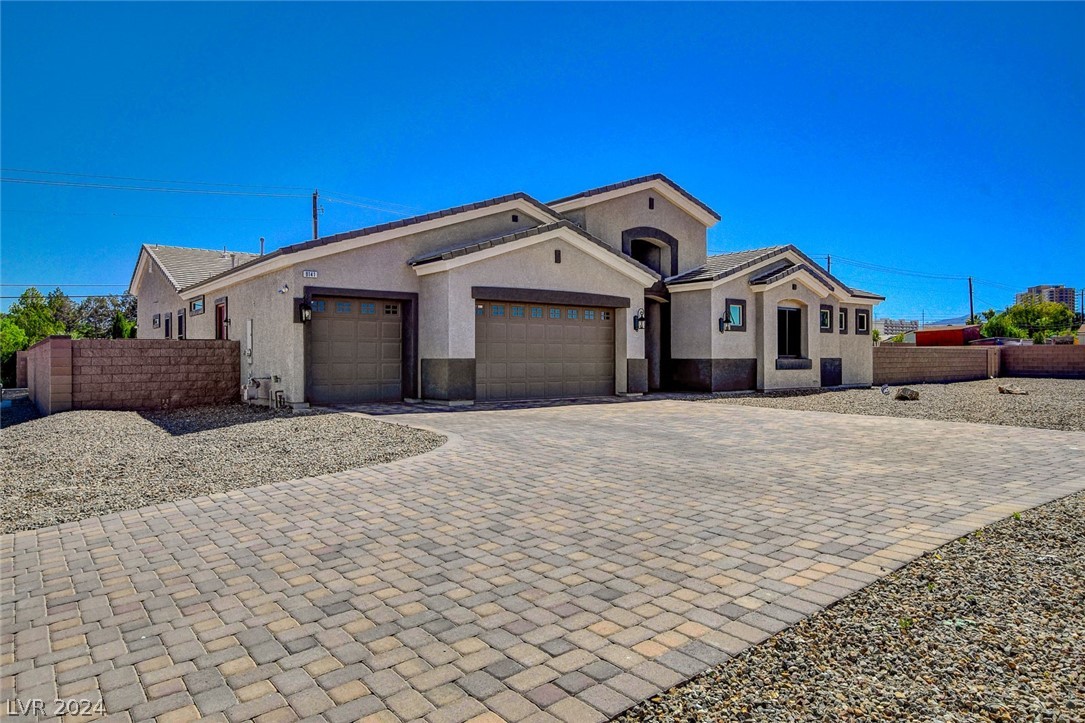 8141 Rancho Destino Road