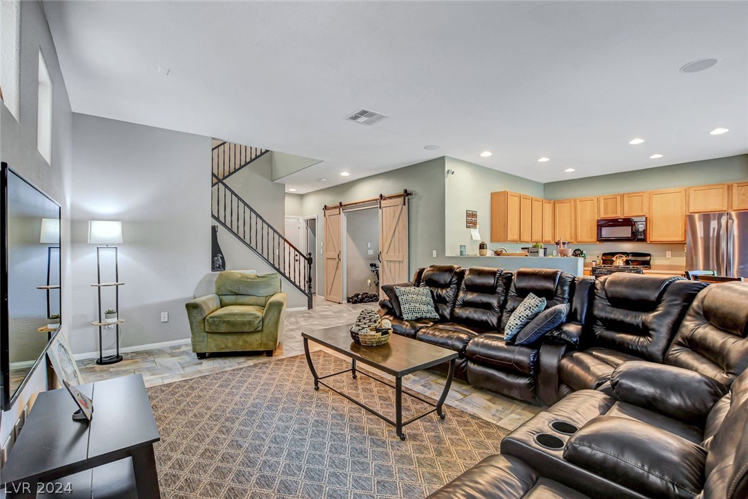 5928 Victory Point Street