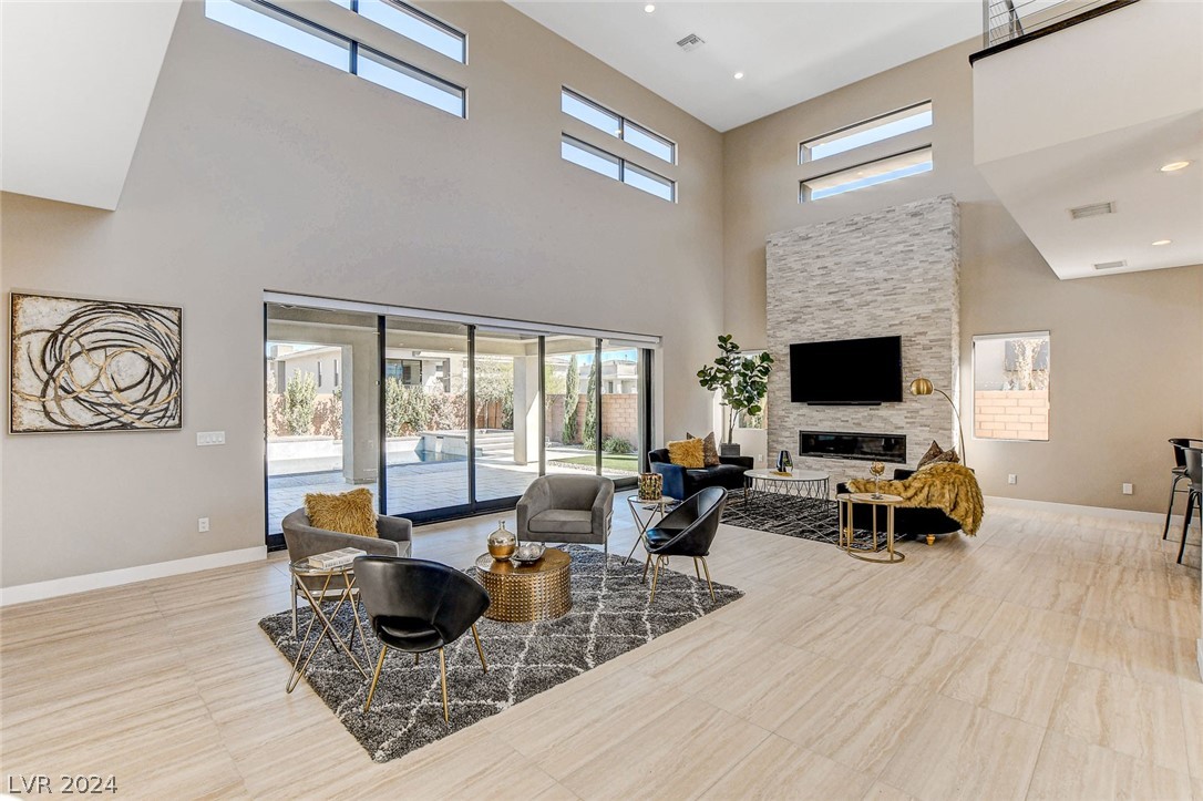 11460 Ruby Falls Way