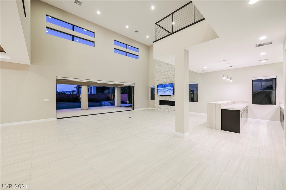 11460 Ruby Falls Way