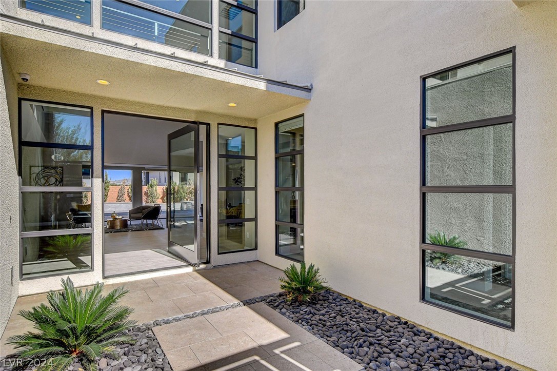 11460 Ruby Falls Way