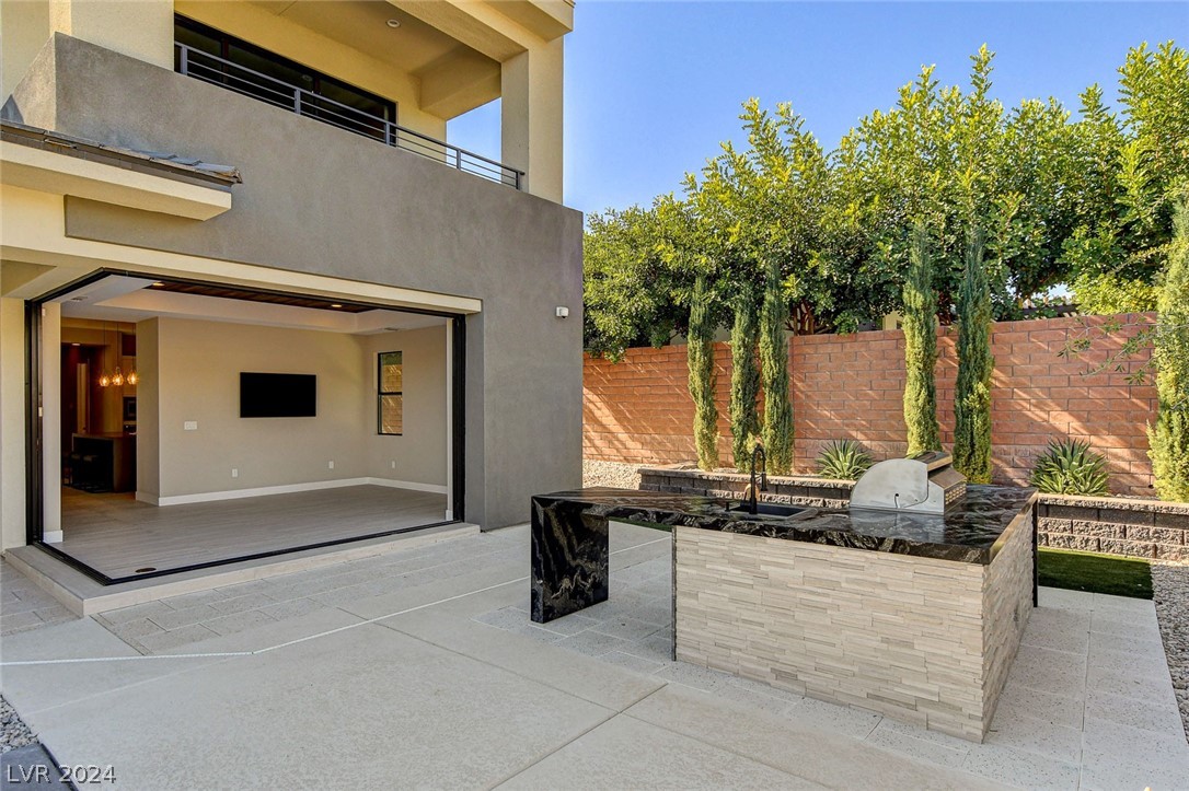 11460 Ruby Falls Way