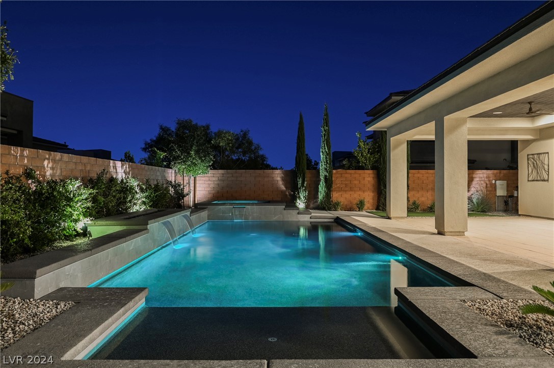 11460 Ruby Falls Way