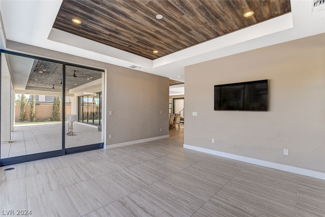 11460 Ruby Falls Way