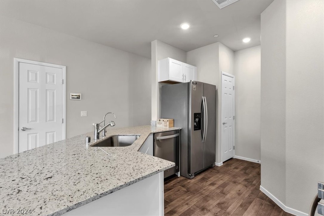 4720 Moonbow Avenue 101