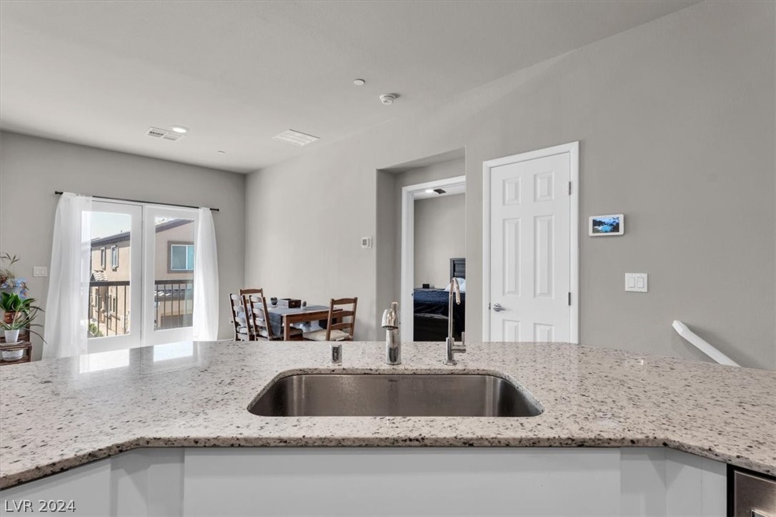 4720 Moonbow Avenue 101