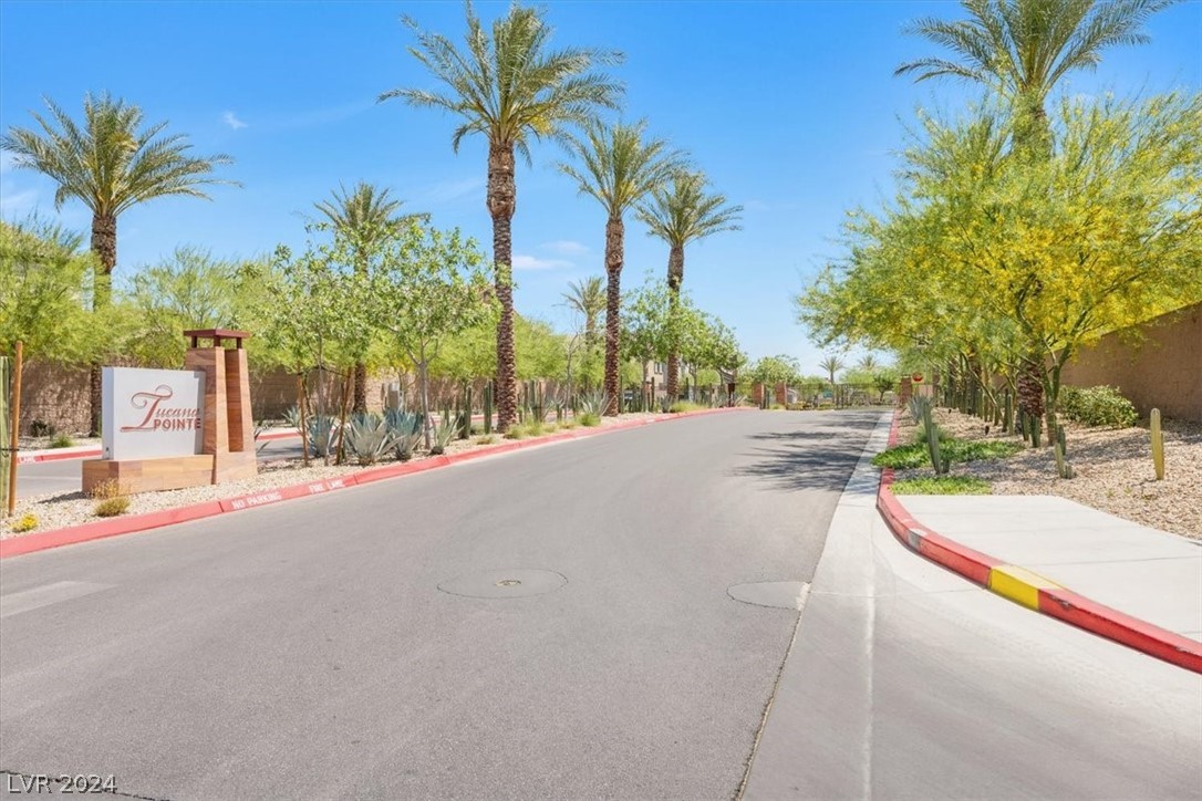 4720 Moonbow Avenue 101