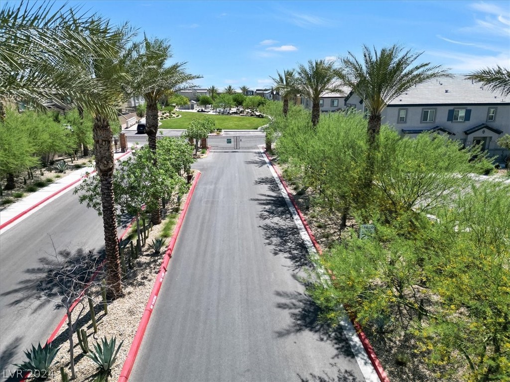 4720 Moonbow Avenue 101