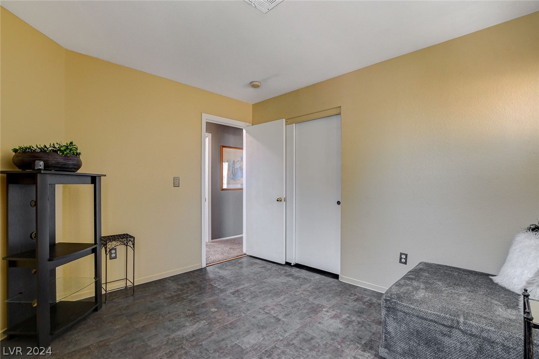 35 Winley Chase Avenue