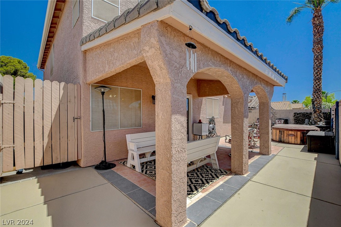 35 Winley Chase Avenue