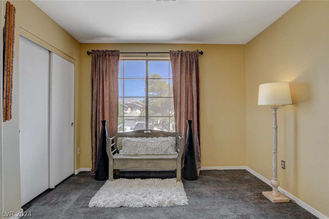 35 Winley Chase Avenue