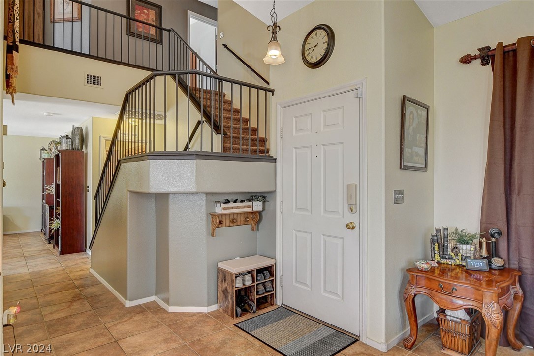 35 Winley Chase Avenue