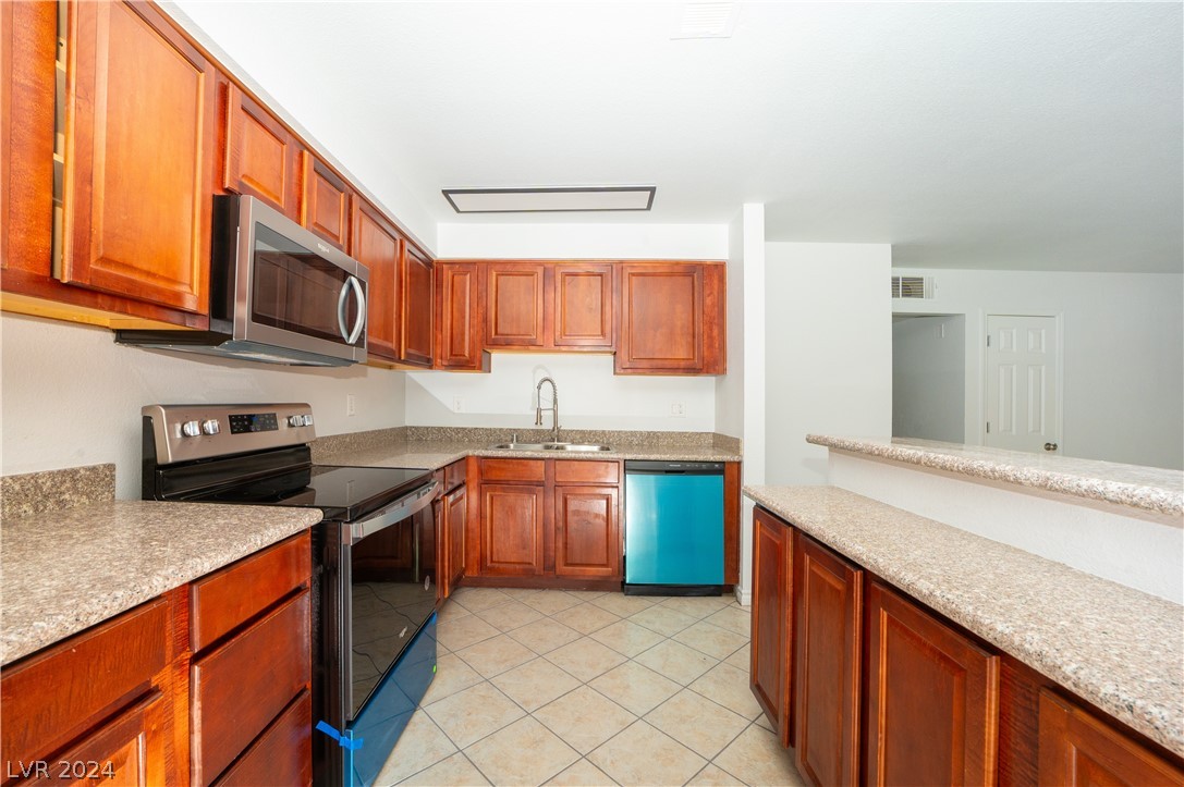4381 Alexis Drive 330